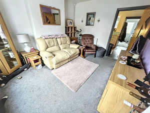 Lounge- click for photo gallery